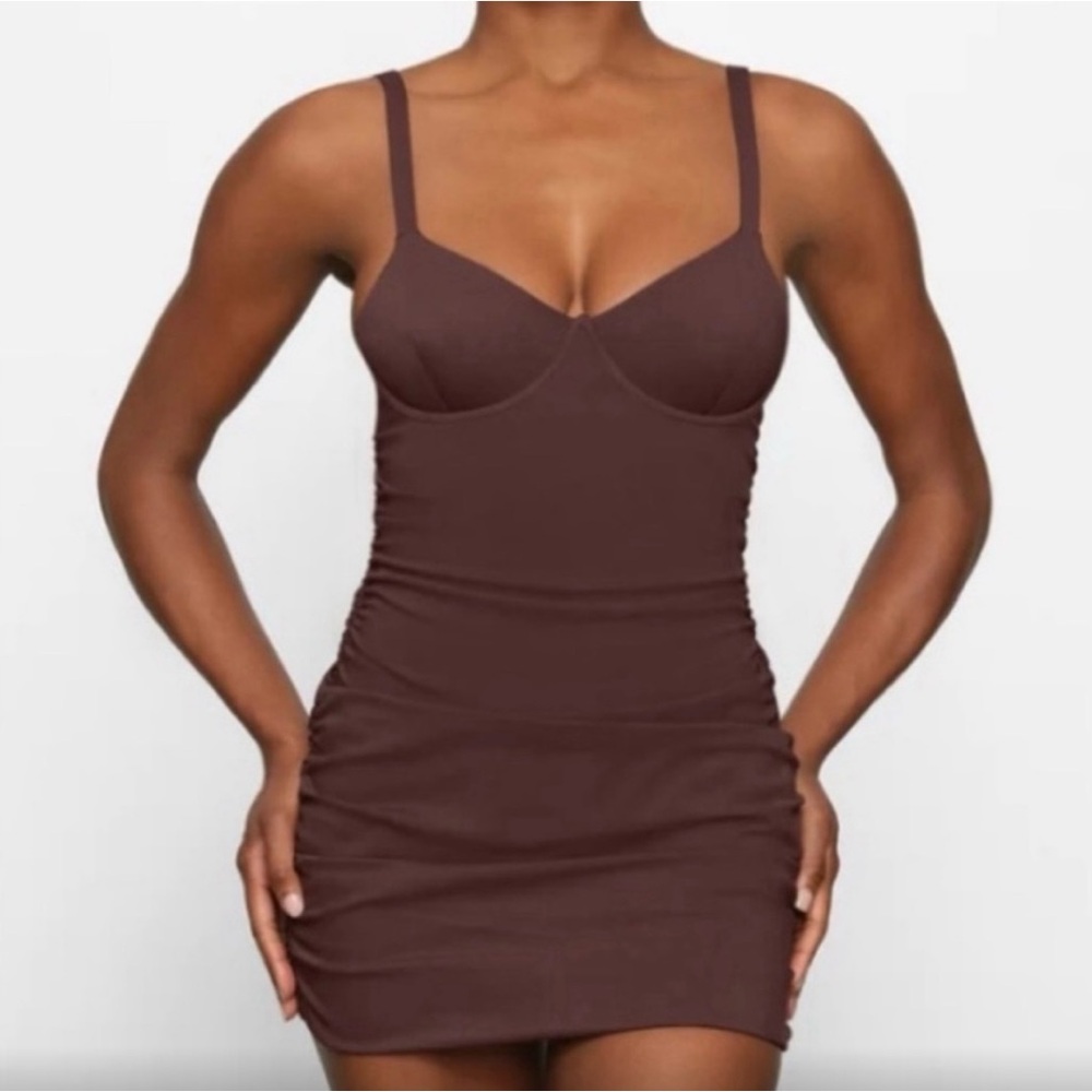 NWT Skims Sculpting Ruched One-Piece in Cocoa